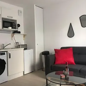  Appartement Grand Studio Meublé Pour 1 Ou 2 Personnes